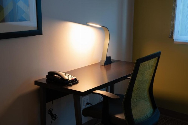 Holiday Inn Express Maspeth Hotel image 28